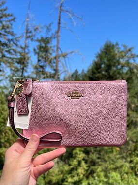 COACH Women’s Small Leather Pink Metallic Wristlet Wallet w Gold Hardware C7215